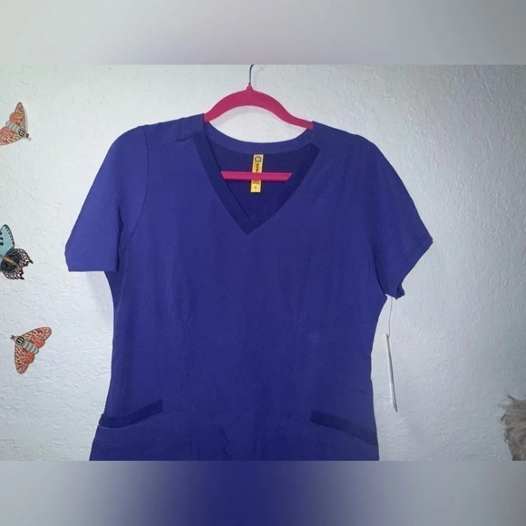 WonderWink Purple Scrub Top, Small - Picture 2 of 7